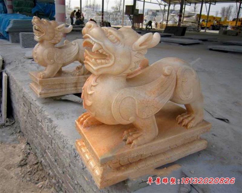 貔貅石雕晚霞红招财貔貅雕塑