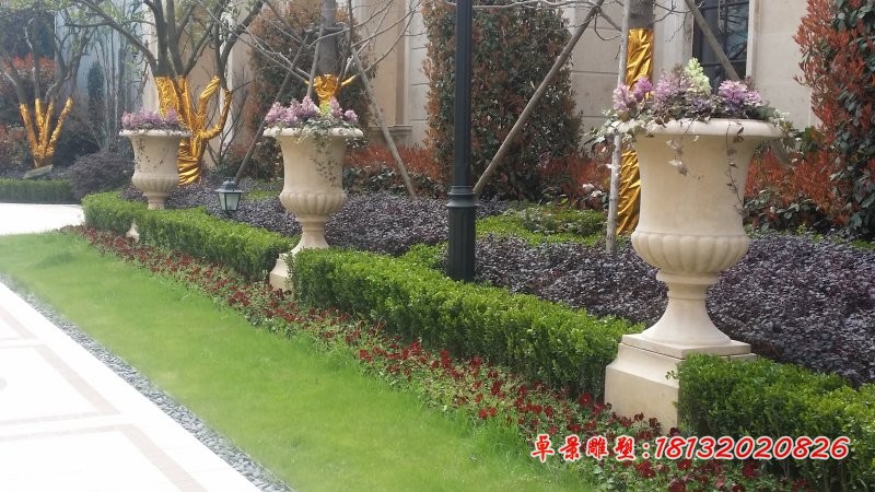 砂岩花钵小区花盆石雕