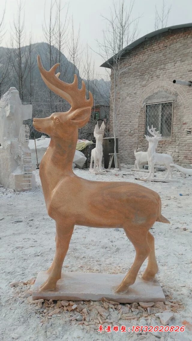 公园小鹿石雕，晚霞红动物摆件 