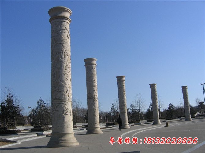 广场浮雕柱子，圆柱石雕 