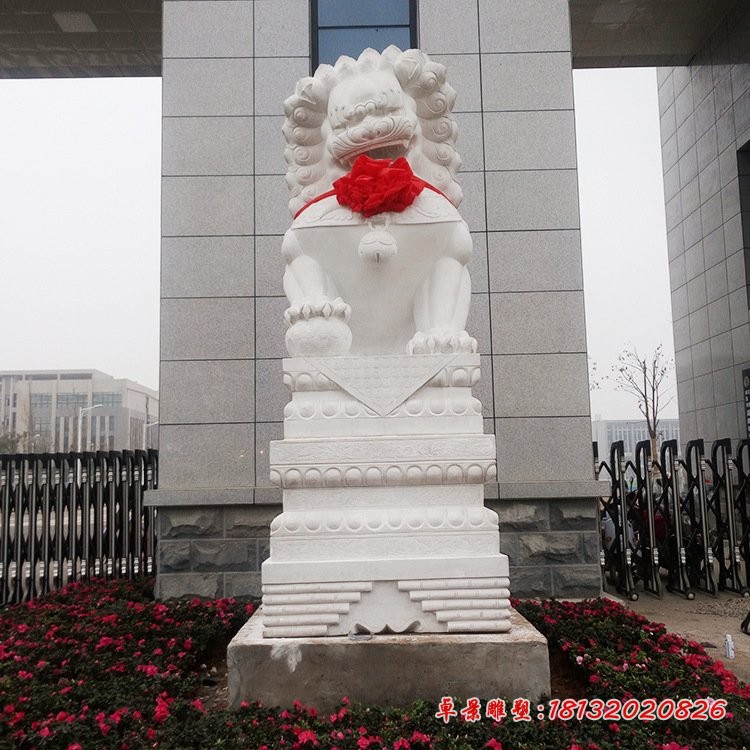 汉白玉看门狮，北京狮石雕 