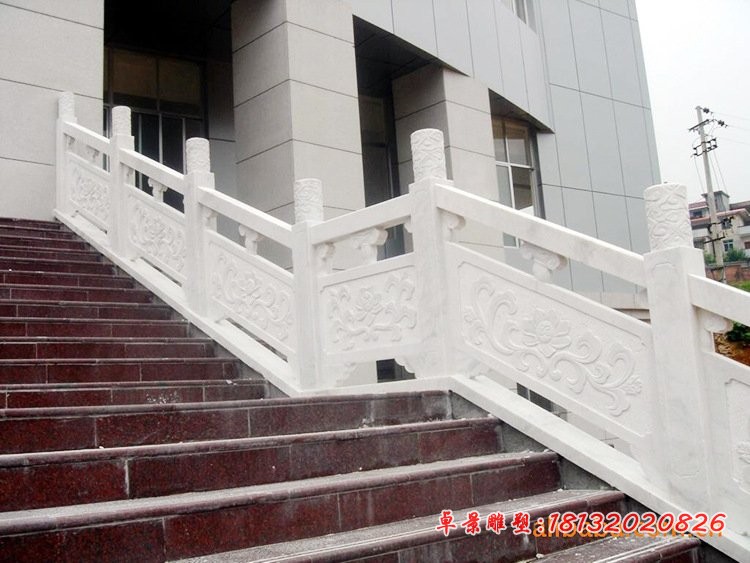 汉白玉栏板，石雕护栏