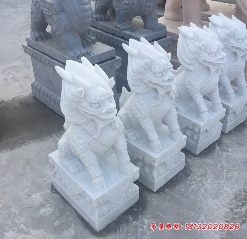 汉白玉石雕麒麟，小型石雕麒麟