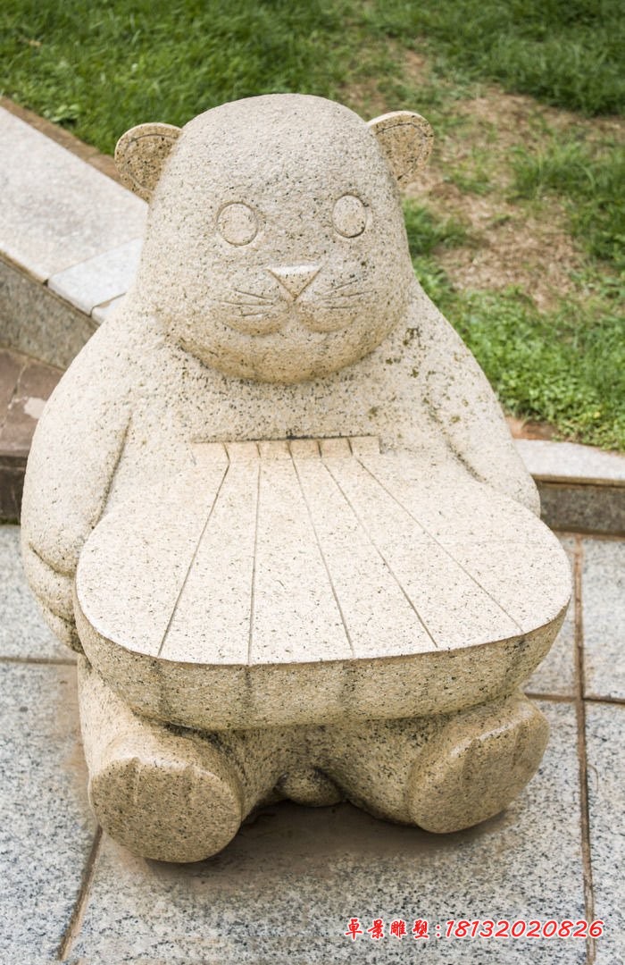 卡通小熊座椅石雕   公园景观石雕