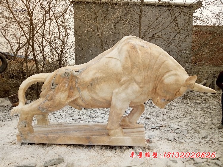 开荒牛石雕，晚霞红石雕牛 