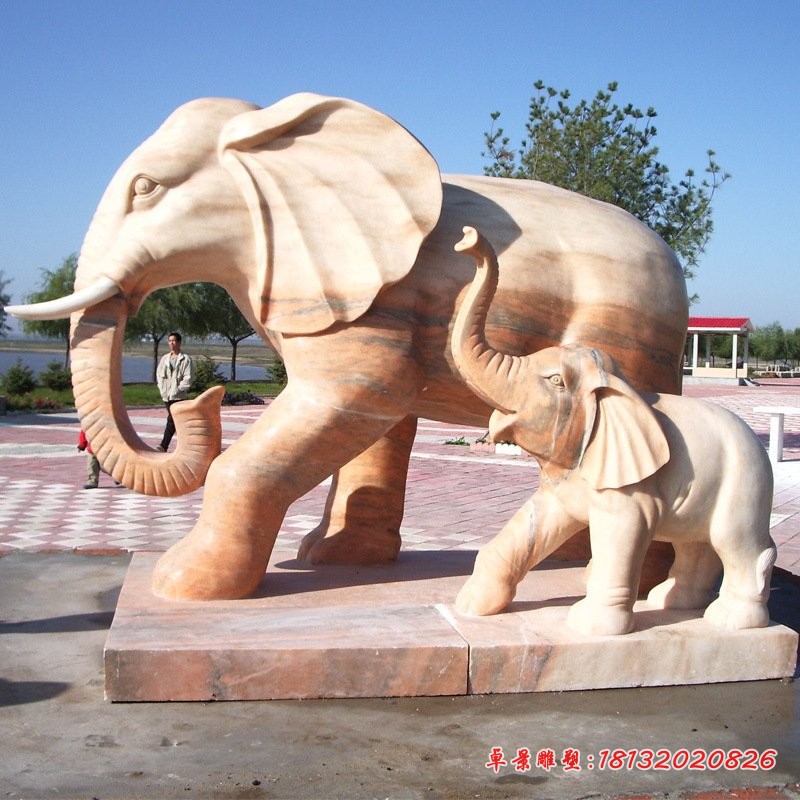 母子象石雕，晚霞红石雕大象