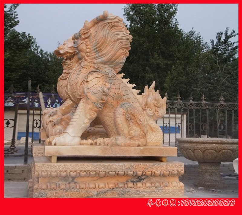 晚霞红门口麒麟石雕  石雕坐式踩球麒麟 (2)