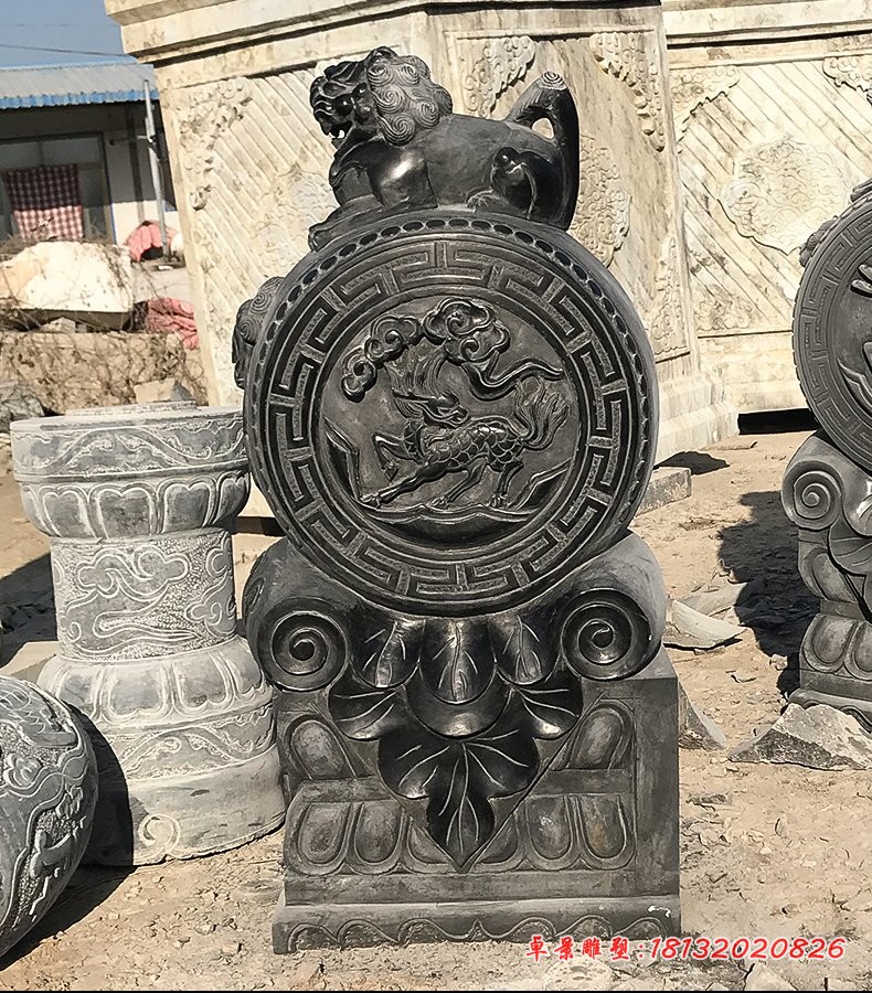 仿古石门墩，麒麟浮雕抱鼓石