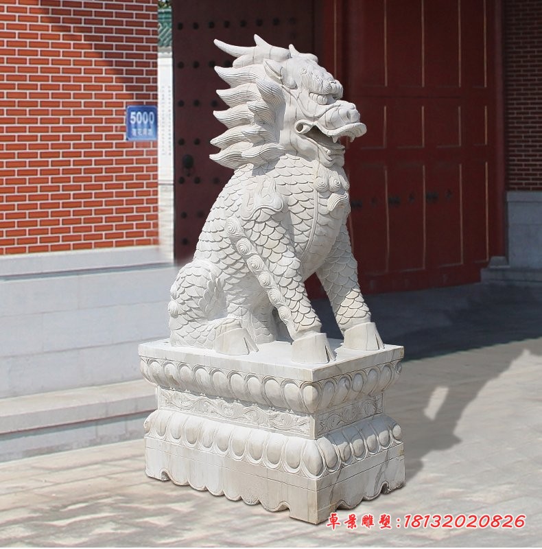 汉白玉麒麟，神兽石雕