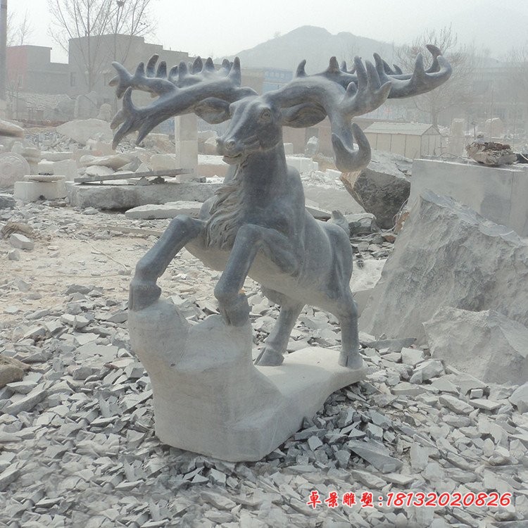 青石驯鹿雕塑 公园仿古动物石雕 