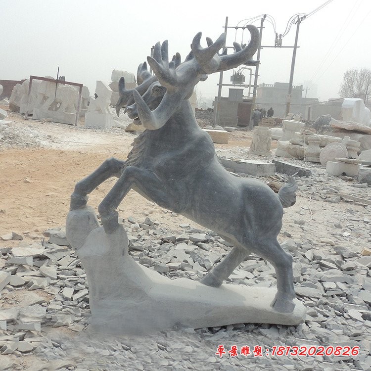青石驯鹿雕塑 公园仿古动物石雕