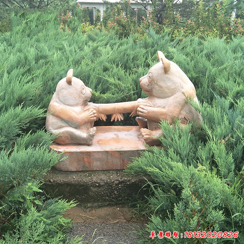 晚霞红熊猫母子    石雕公园动物雕塑