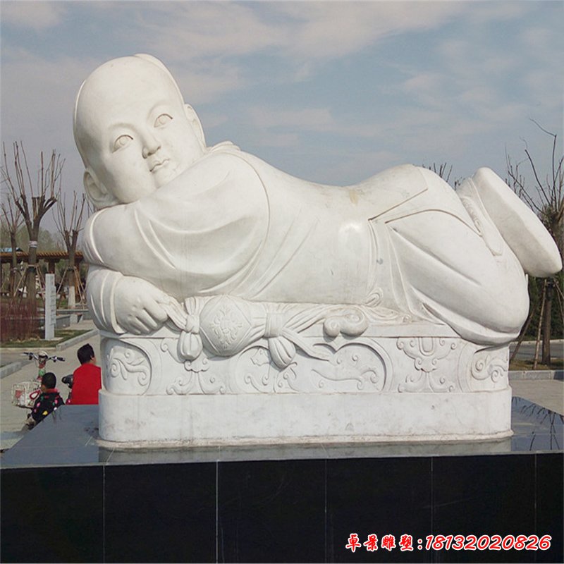 汉白玉爬行儿童   石雕广场景观摆件 (1)