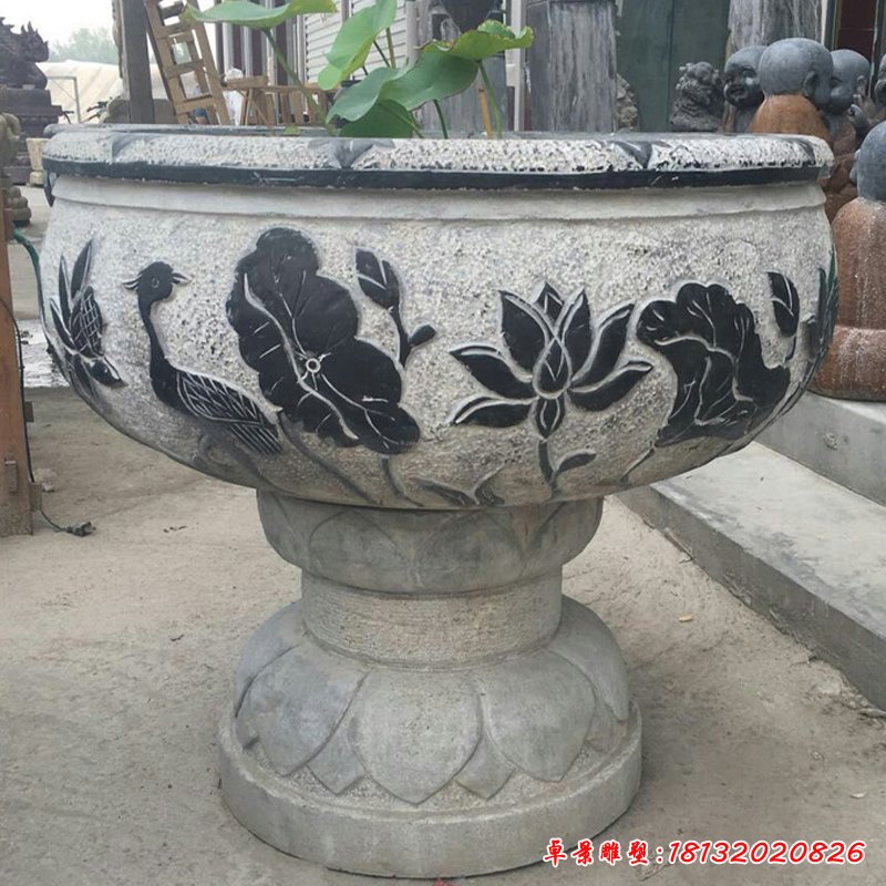 大理石鱼缸雕塑，庭院景观石雕