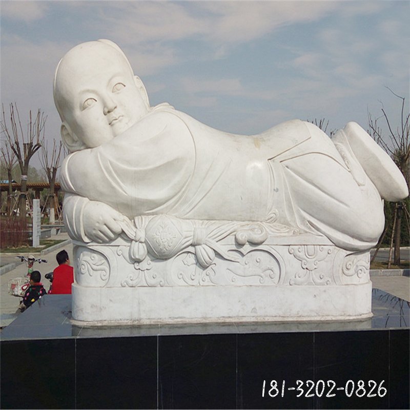 汉白玉爬行儿童   石雕广场景观摆件 (1)