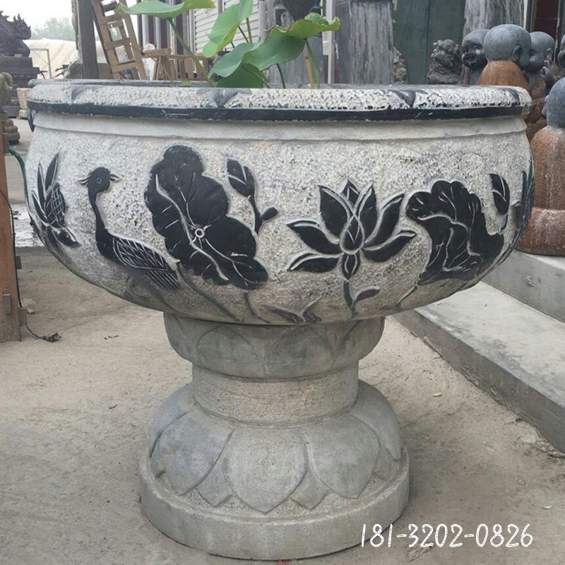 大理石鱼缸雕塑，庭院景观石雕