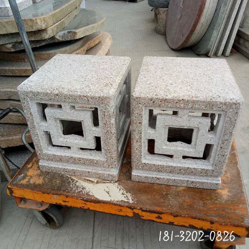 回字镂空石灯 公园石雕灯