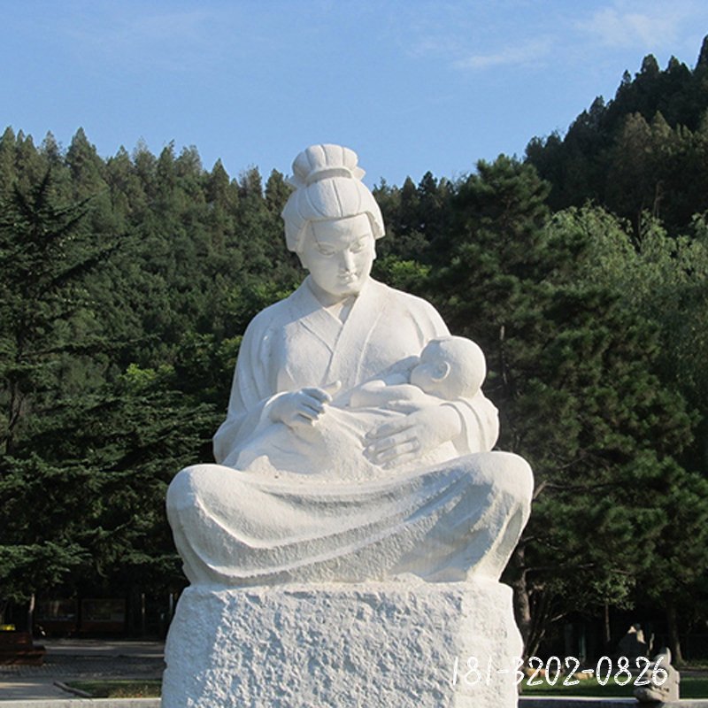 母亲喂奶石雕,公园母爱石雕