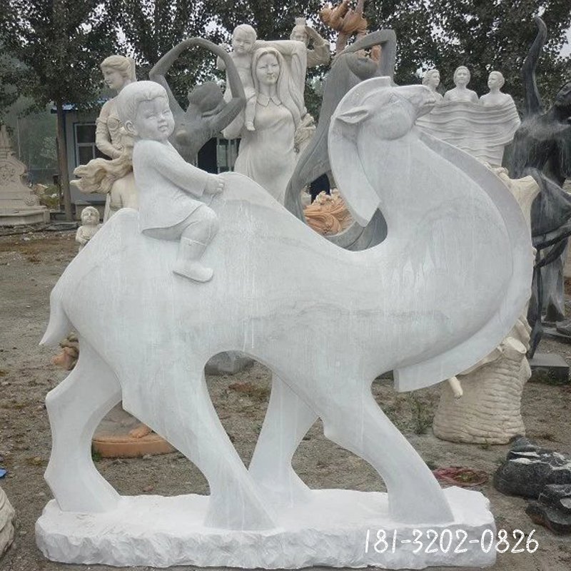 小孩骑骆驼雕塑，汉白玉动物石雕