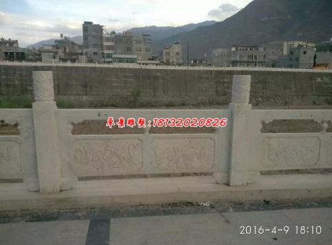 公园石栏板雕塑