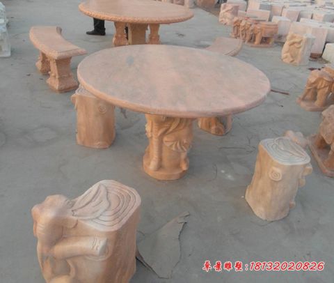 晚霞红仿木小象石桌凳