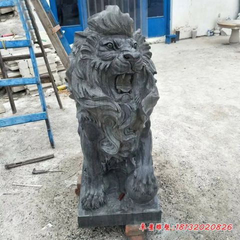 门口欧式踩球狮子石雕