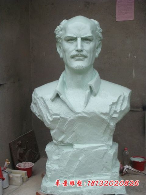 西方名人白求恩石雕