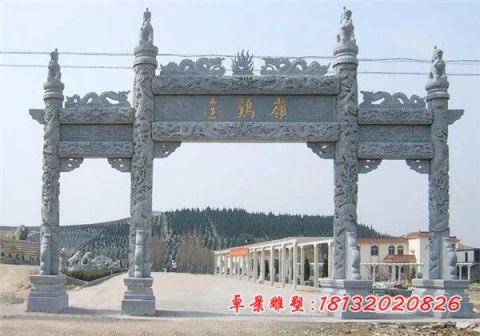 青石三门冲天牌坊石雕