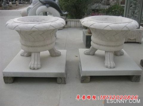 广场编织花纹石雕花盆