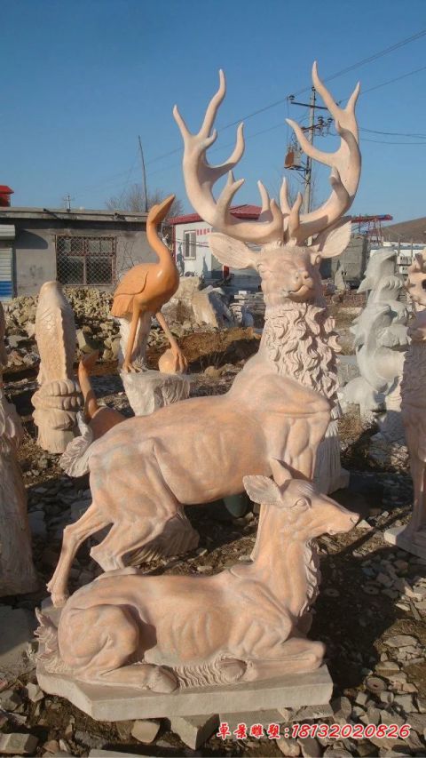 园林晚霞红梅花鹿石雕