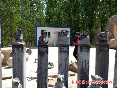 十二生肖仿古拴马柱石雕