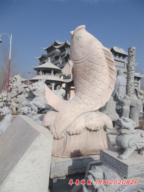 公园小区晚霞红喷水鱼石雕