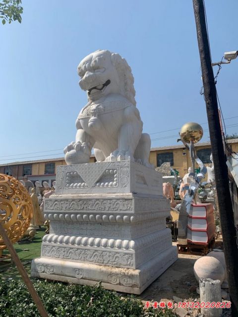 大理石踩球狮子石雕