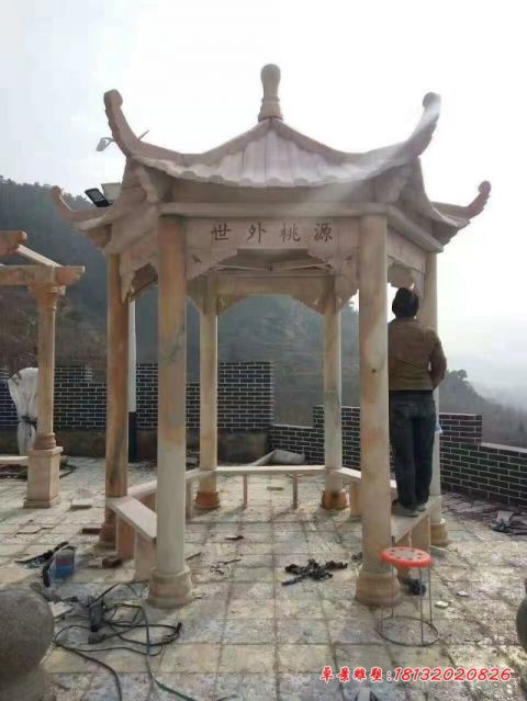 晚霞红世外桃源凉亭石雕