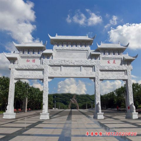 乡村三门七楼牌坊石雕