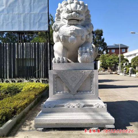 守门瑞兽石雕狮子