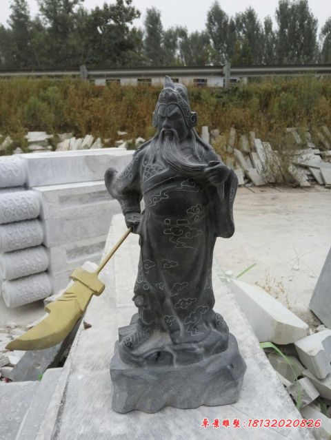 青石仿古持刀关公石雕