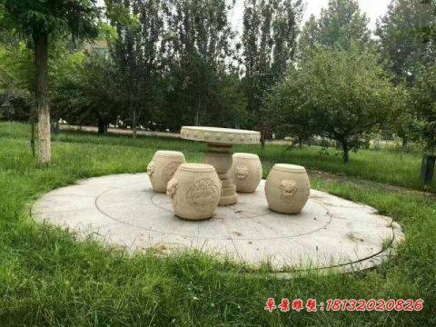 公园鼓式石桌凳