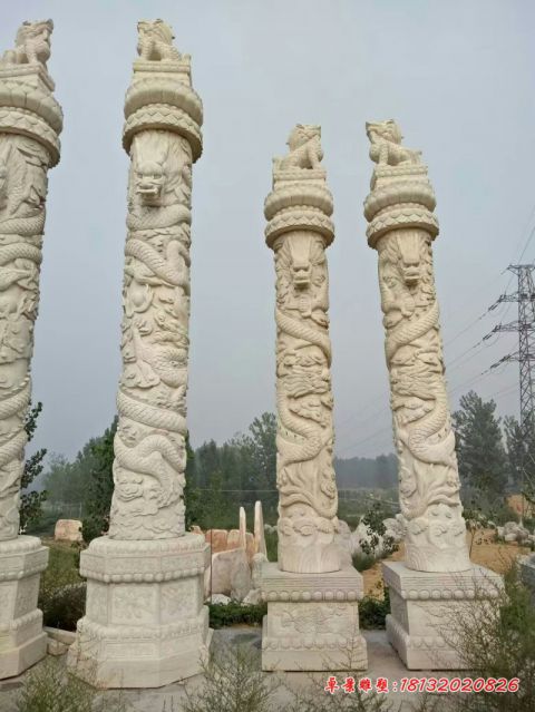 大理石广场龙柱