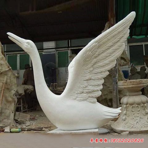 公园动物展翅天鹅石雕