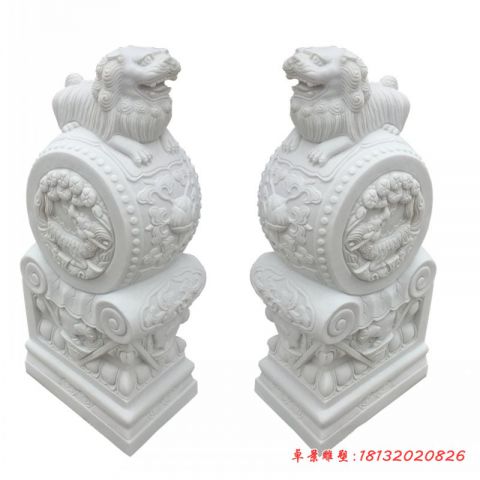 门前汉白玉狮子门墩