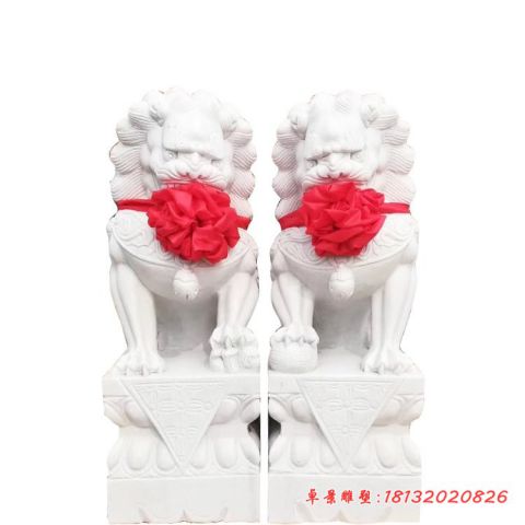 门前镇宅狮子石雕