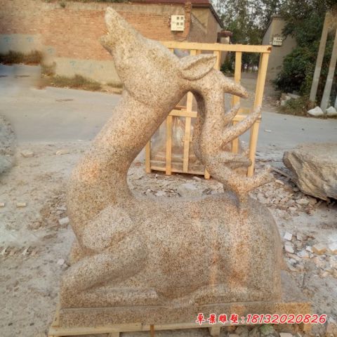 公园动物卧姿鹿石雕