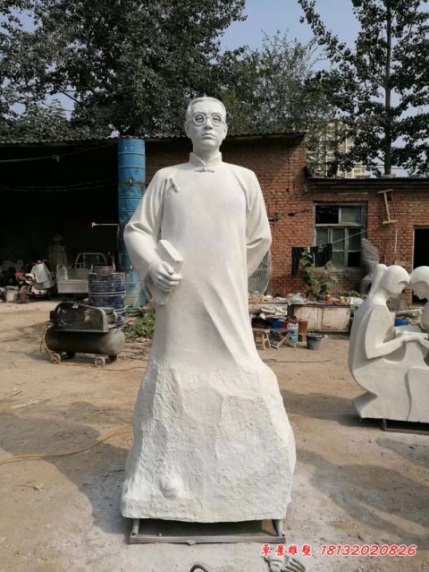 校园名人石雕陶行知