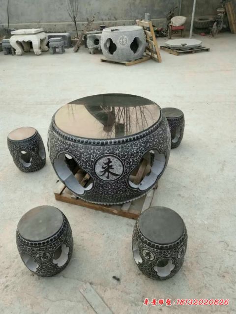 公园石来运转浮雕石桌凳