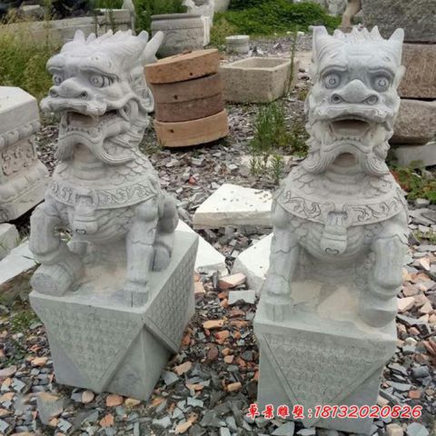 酒店门前仿古麒麟石雕