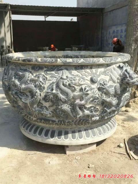 青石仿古龙浮雕石水缸