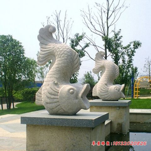 小区头朝下喷水鱼石雕