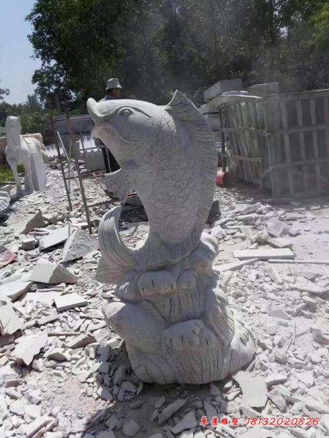 公园仿古喷水鱼石雕