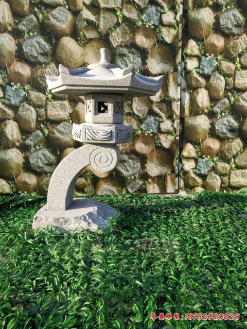 庭院草坪石灯
